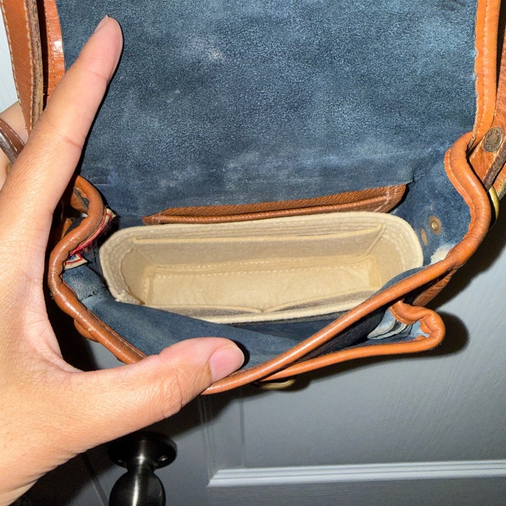 Dooney & Bourke Blue and Brown Small Leather Bag - Picture 7 of 10